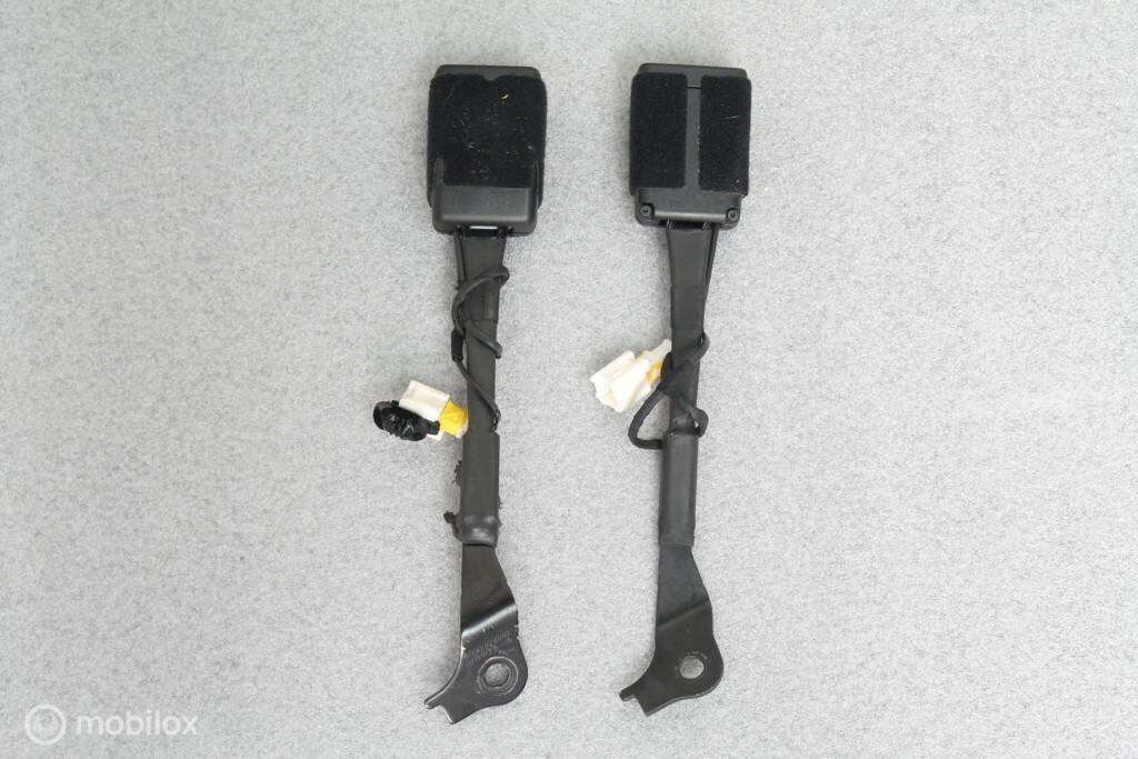 Récepteur de ceinture G ou D Peugeot 308 (2014-....)