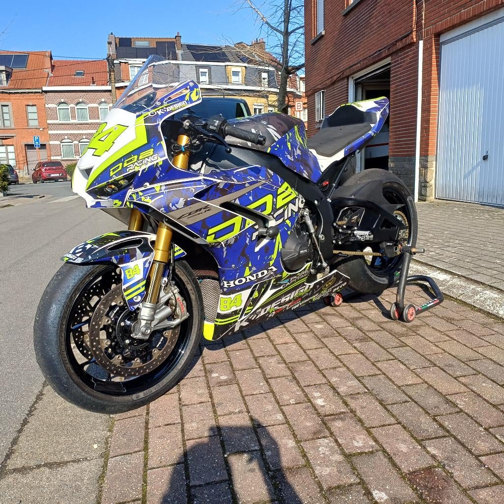 HONDA CBR1000 RR-R SP 2023 30e verjaardag, Motoren, Motoren | Honda, 4 cilinders, Super Sport, Particulier, Sportuitlaat