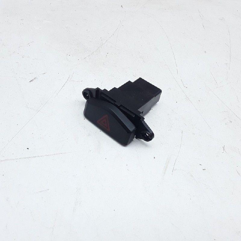 ALARMLICHTEN SCHAKELAAR Kia Carens II (FJ) (01-2002/05-2007), Gebruikt, Kia