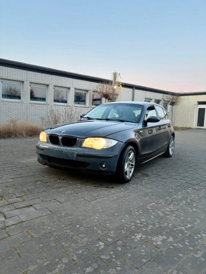 Bmw 116i e87, Autos, BMW, Particulier, Série 1, Essence, Euro 4, 4 portes, Boîte manuelle, Propulsion arrière, Enlèvement