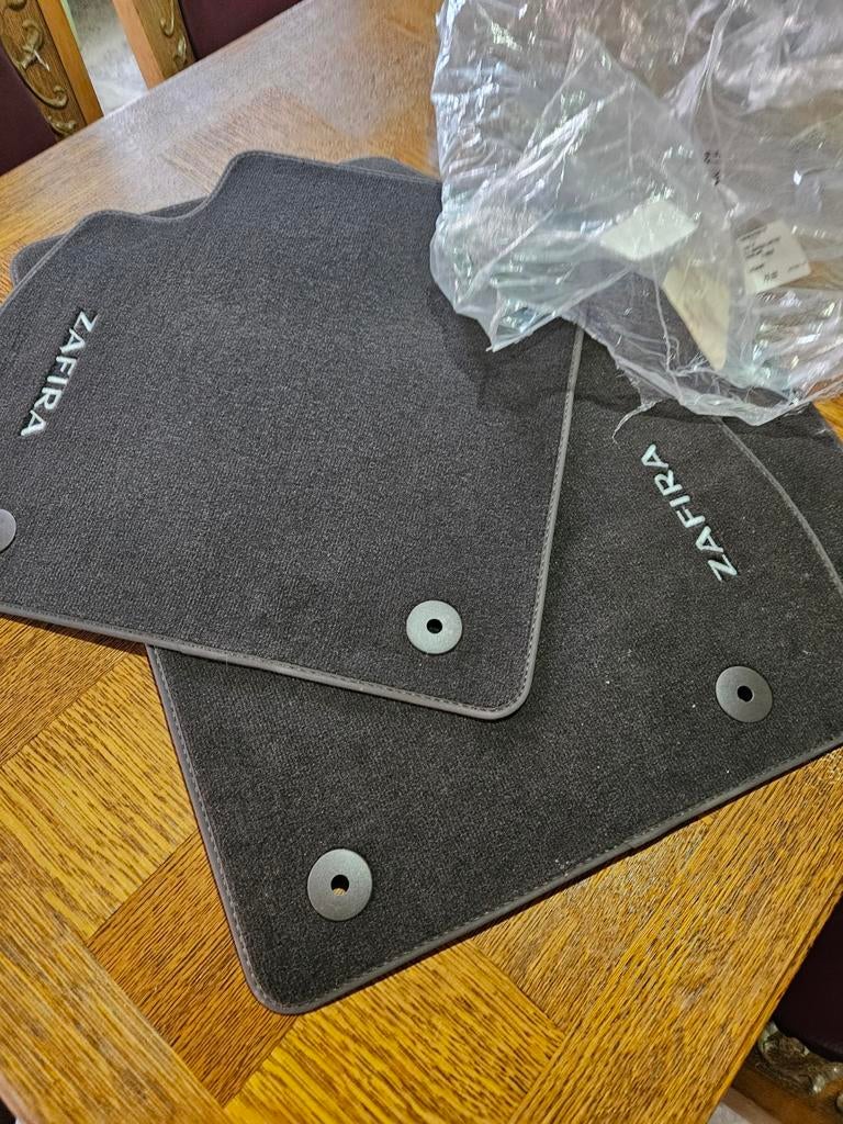 Opel zafira C tapijt Origineel, Ophalen