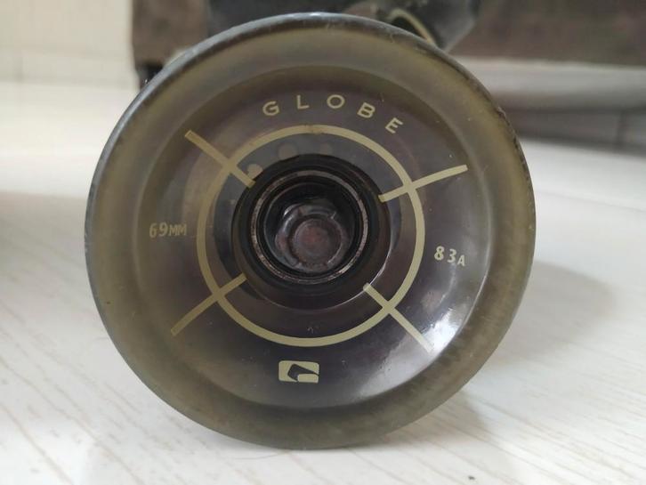 Longboard Globe Foam Trac Top Camo Cruiser 91 cm, Sports & Fitness, Skateboard, Utilisé, Autres types, Longboard, Enlèvement