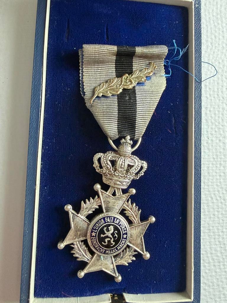 Zilveren Ridder in de Leopold 2 Orde, Ophalen of Verzenden, Landmacht, Lintje, Medaille of Wings