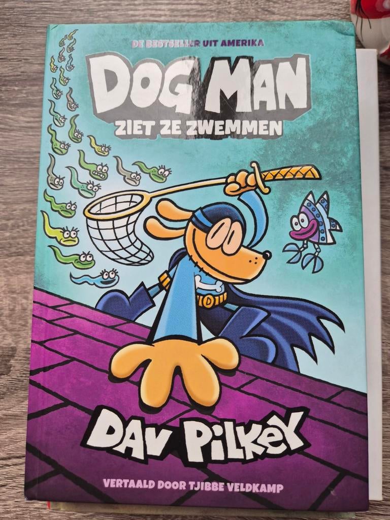 Dogman ziet ze zwemmen, Boeken, Humor, Ophalen of Verzenden