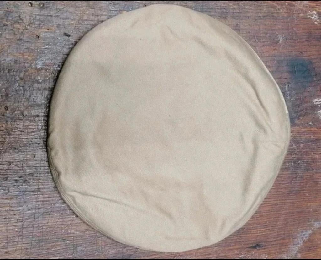 Indochinenbeige M47 militaire baret, Verzamelen, Verzenden, Overige soorten, Helm of Baret