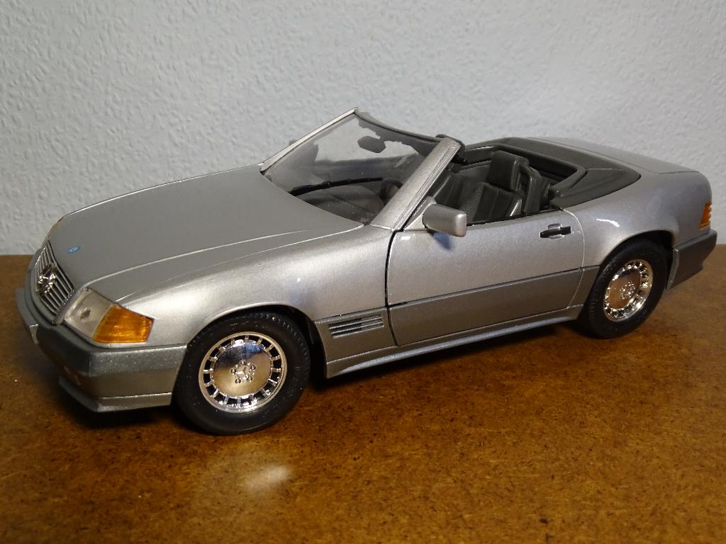 Mercedes-Benz 500 SL (1989) 1:18, Hobby en Vrije tijd, Ophalen of Verzenden, Gebruikt, Auto, Overige merken