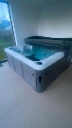 jaccuzi, Enlèvement, Comme neuf, Escalier, Fixé