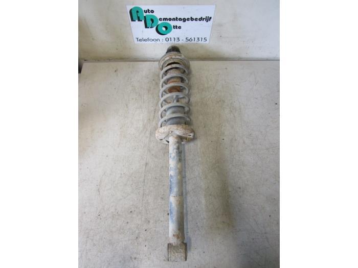 Amortisseur arrière gauche d'un Volkswagen Golf (Golf 83-), Autos : Pièces & Accessoires, Suspension & Châssis, Volkswagen, Utilisé