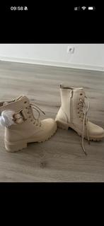 Laarsjes beige nieuw, Enlèvement ou Envoi, Comme neuf, Beige