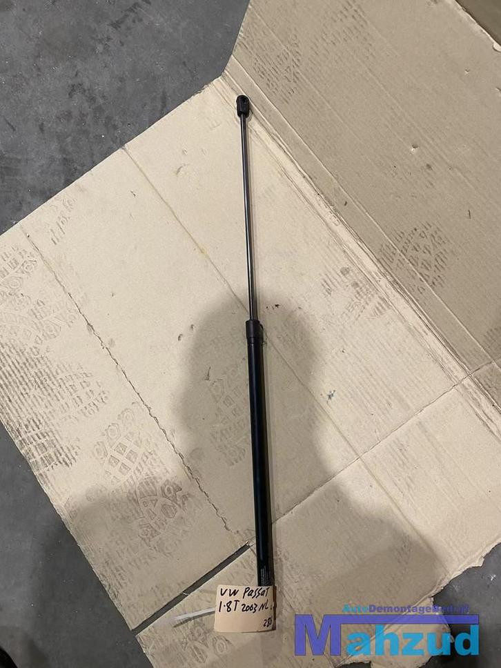 VW PASSAT 3B3 Motorkap gasveer 300N, Auto-onderdelen, Carrosserie, Volkswagen, Gebruikt