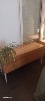 buffet kastje, Ophalen