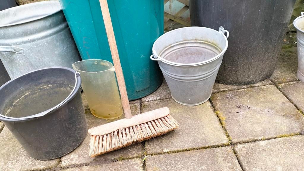 2 emmers en grote plantenbak, allemaal in zink, Tuin en Terras, Bloembakken en Plantenbakken, Ophalen, Gebruikt