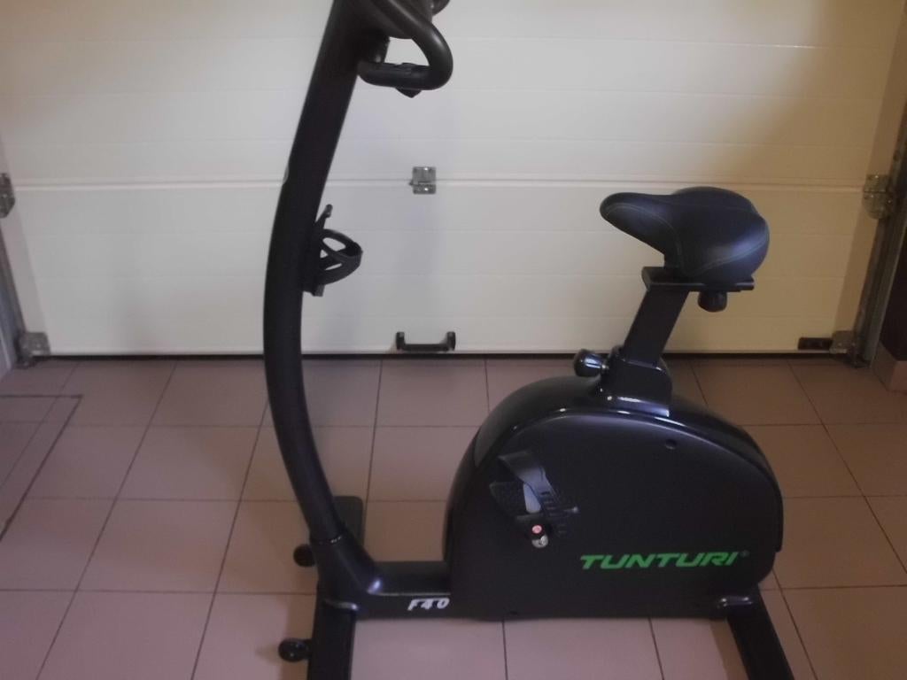 Hometrainer, Sport en Fitness, Fitnessapparatuur, Ophalen, Nieuw, Hometrainer