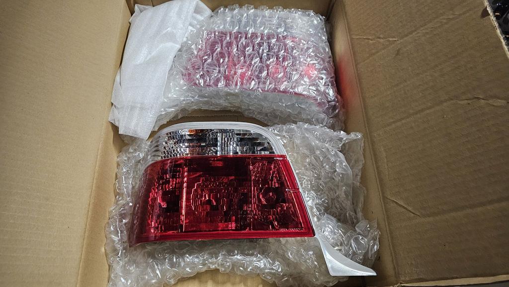 Desing achterlicht set helder rood BMW 3 serie E36 touring, -, Utilisé, -, Enlèvement ou Envoi