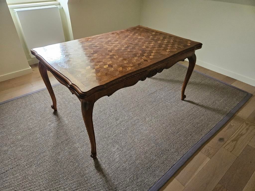 Belle table en chêne avec incrustation, Enlèvement