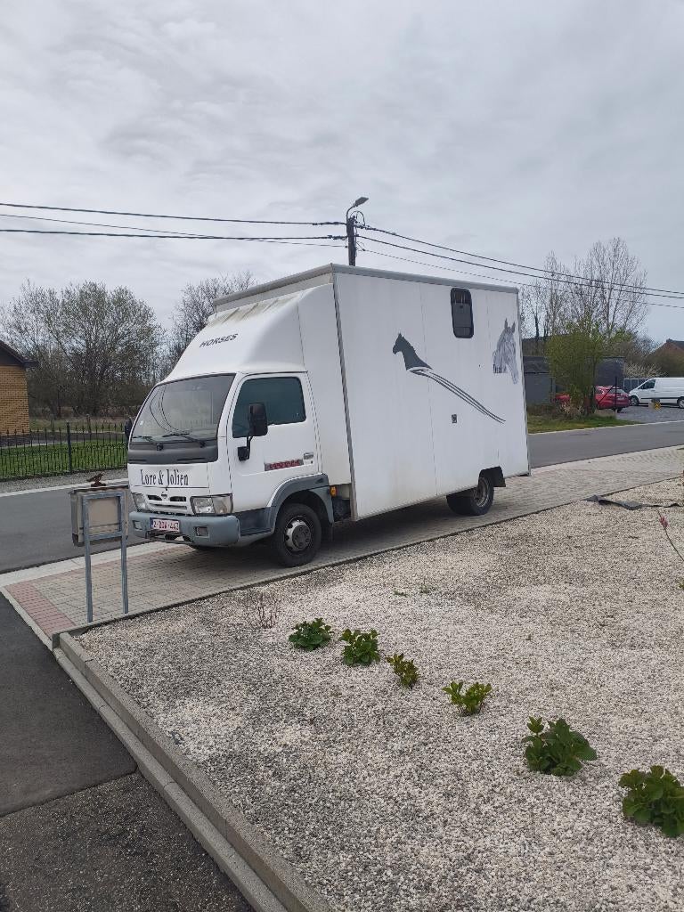 Paardencamionet b, Animaux & Accessoires, Chevaux & Poneys | Semi-remorques & Remorques, Enlèvement