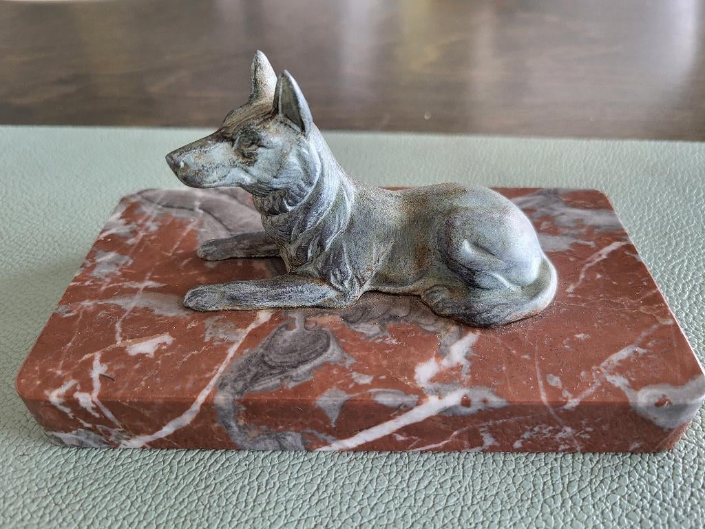 Duitse herdershond op marmer, Ophalen of Verzenden, Brons