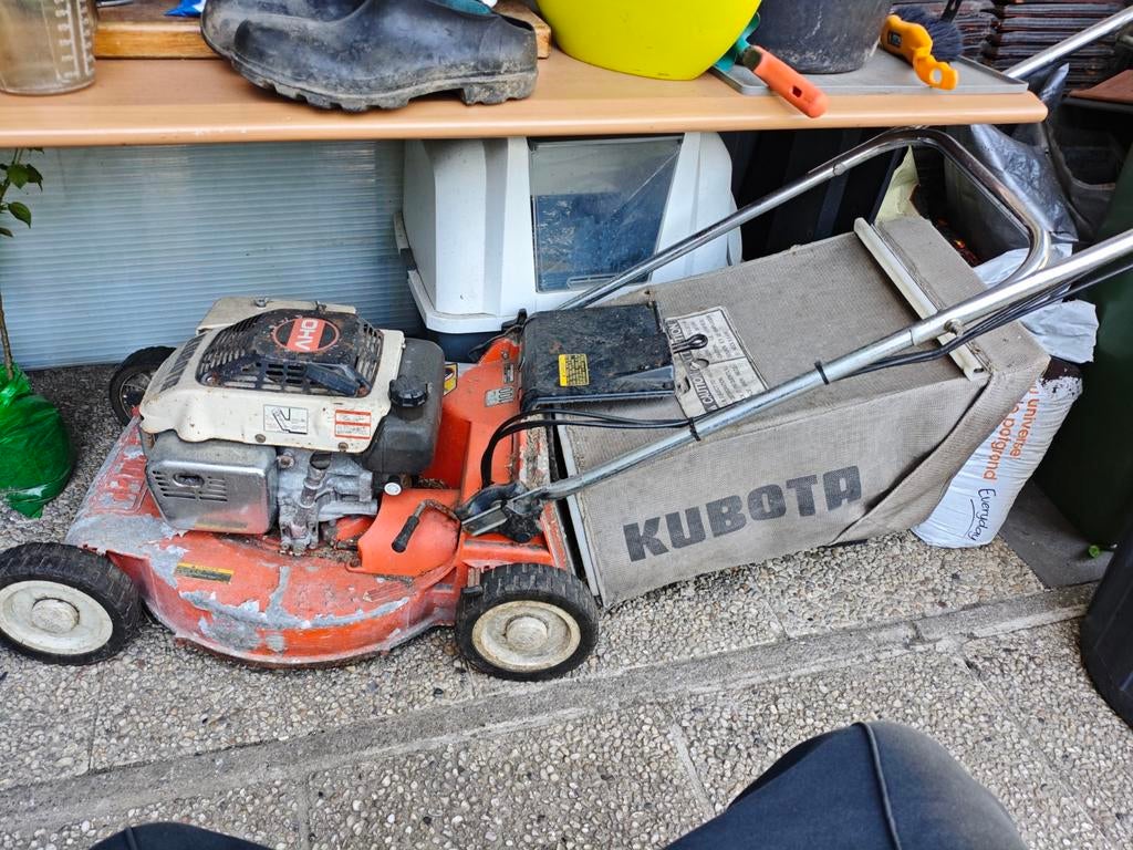 Grasmaaier Kubota Made in Japan W5021, Ophalen