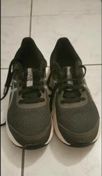 Basket Asics enfant noir gris très bon état, Enfants & Bébés, Vêtements enfant | Chaussures & Chaussettes, ASICS, Garçon ou Fille