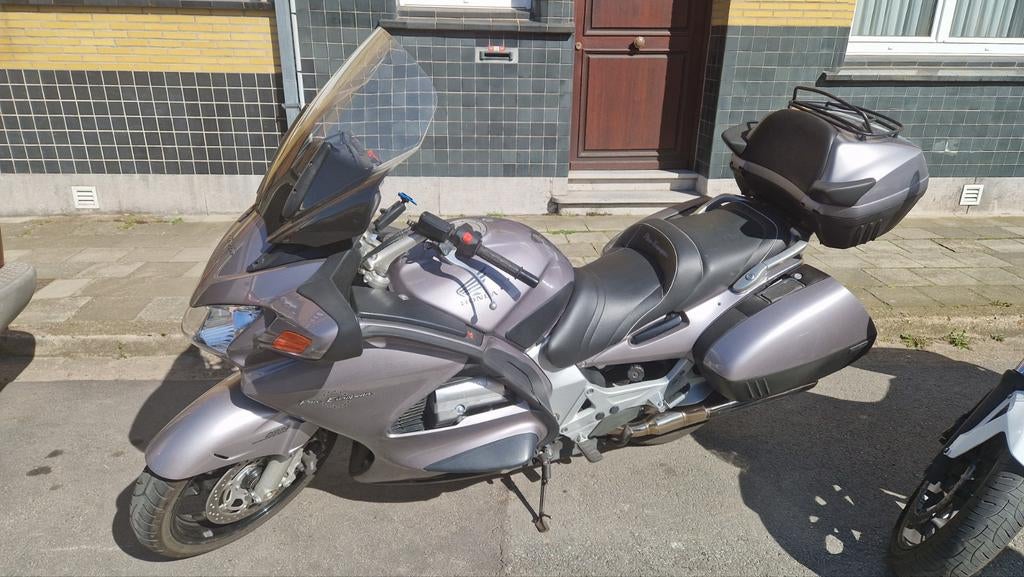 Honda ST1300 pan european ruilen met BMW cruiser r1200c, Ophalen