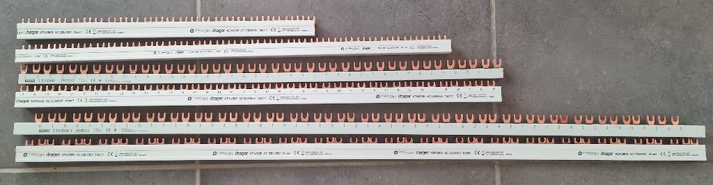 Lot barres de pontage/peignes à fourches–Tableau électrique, Enlèvement, Neuf, Autres types