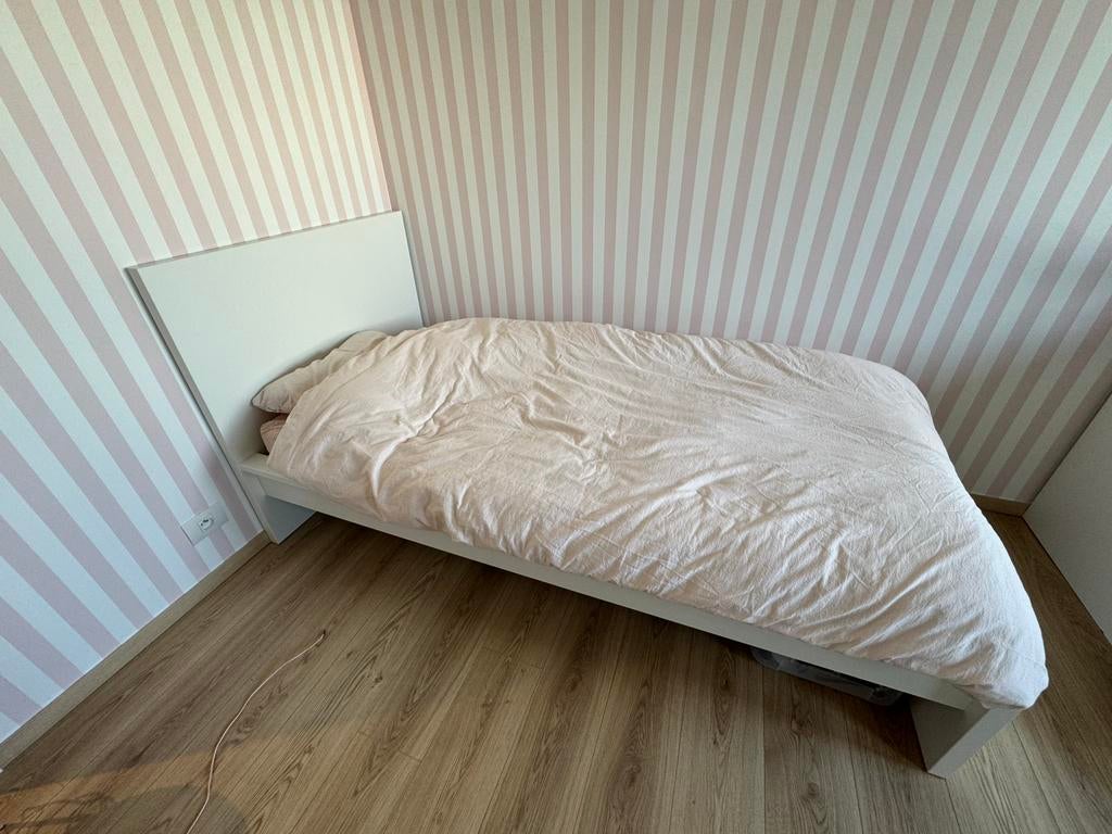 Lit MALM, Enlèvement, Comme neuf, Blanc