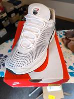 Nike air Max dn taille 42 neuf authentique, Vêtements | Hommes, Chaussures, Enlèvement ou Envoi, Neuf, Baskets