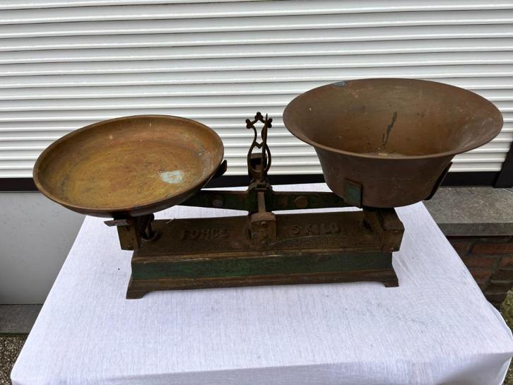Oude weegschaal FORCE 5kg, Antiek en Kunst, Antiek | Gereedschap en Instrumenten, Ophalen