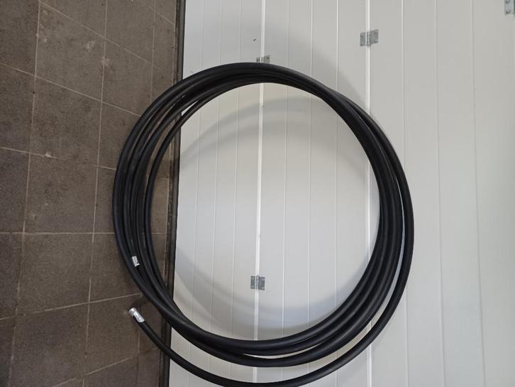 PE buis versterkt voor water. 1". Nog 20m. 3€ per meter., Doe-het-zelf en Bouw, Buizen en Afvoer, Nieuw, Rechte buis, Overige materialen