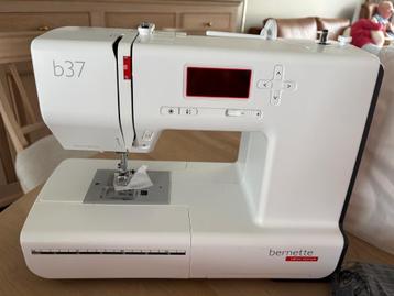 Bernette naaimachine B37 nieuw met factuur, Enlèvement, Neuf, Machine à coudre, Bernina