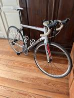 Trek 2.3 alpha met shimano 105, Fietsen en Brommers, Ophalen, Gebruikt, Aluminium, 15 tot 20 versnellingen