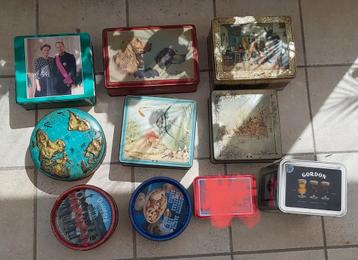 Blikken dozen 9 stuks beschikbaar voor biedingen