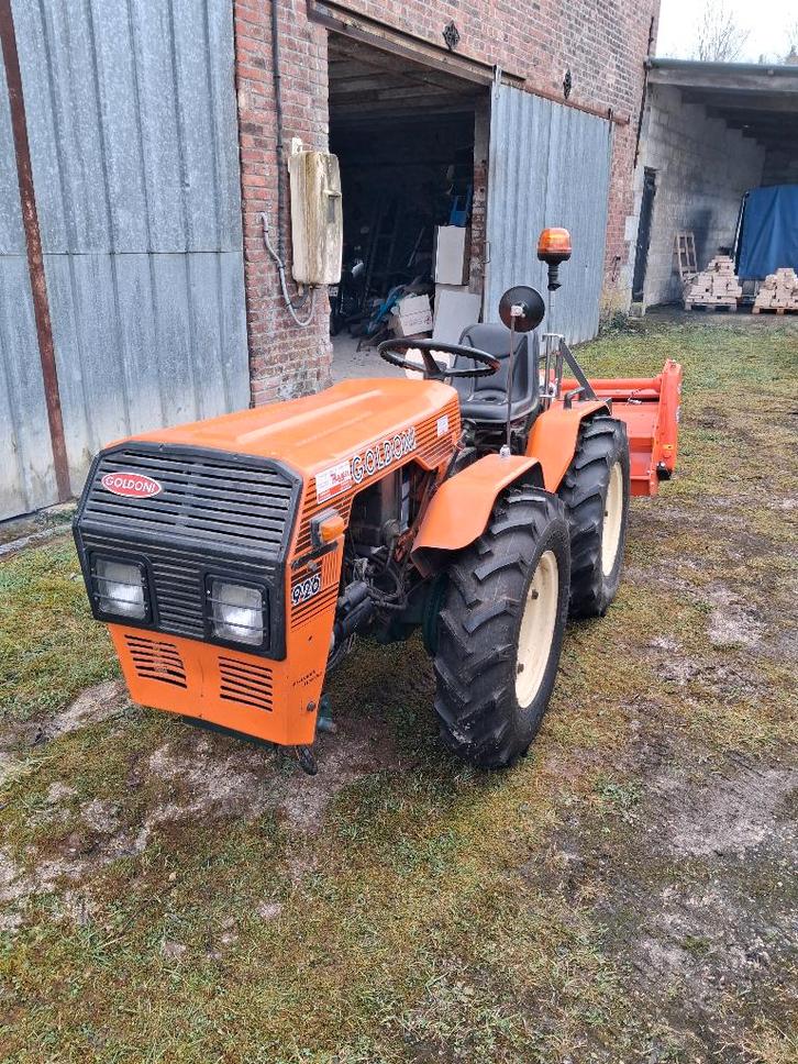 Micro Tracteur GOLDONI TYPE 926 Diesel, Articles professionnels, Agriculture | Tracteurs, Enlèvement