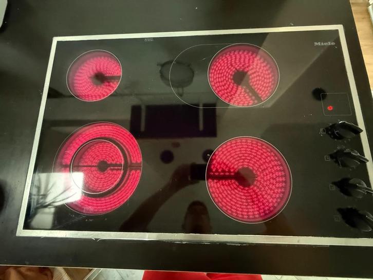 Plaque cuisson vitrocéramique Miele KM 523 – 4 zones, Electroménager, Tables de cuisson, Utilisé, Encastré, 4 zones de cuisson