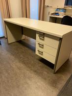 Grote stevige bureau (te geef), Huis en Inrichting, Bureaus, Ophalen, Gebruikt, Bureau
