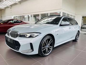 BMW 3 Serie 330 eA PHEV *GARANTIE + PACK M + TOIT PANO + FUL beschikbaar voor biedingen