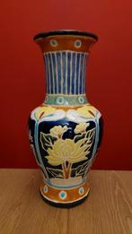 Prachtige kleurrijke vaas in perfecte staat. Art Nouveau?, Antiek en Kunst, Antiek | Vazen, Ophalen of Verzenden