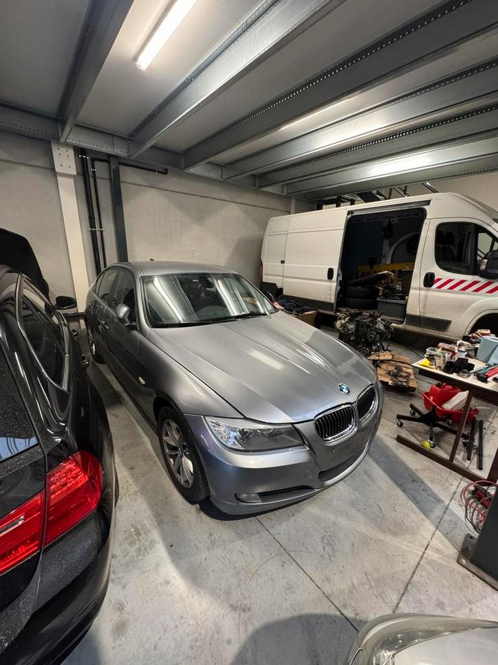 Bmw 320i boîte automatique, Autos, BMW, Particulier, Série 3, ABS, Phares directionnels, Régulateur de distance, Airbags, Air conditionné