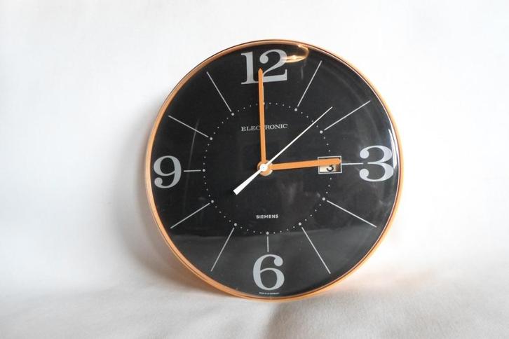 Vintage Siemens Electronic Wand Klok, Antiek en Kunst, Kunst | Designobjecten, Ophalen