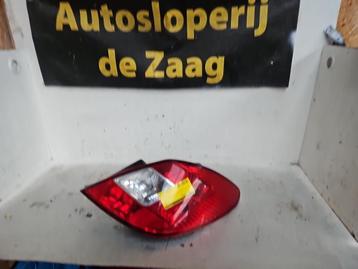 Achterlicht rechts van een Opel Corsa beschikbaar voor biedingen