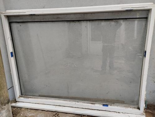Fenêtre pvc blanc+double vitrage à haute efficacité GRATUIT, Bricolage & Construction, Vitres, Châssis & Fenêtres, Comme neuf