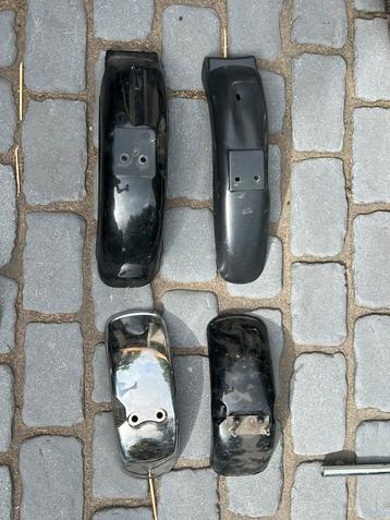 Monkey spatborden beschikbaar voor biedingen