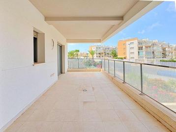 Modern appartement te koop in Green Hills - Villamartin,.... beschikbaar voor biedingen