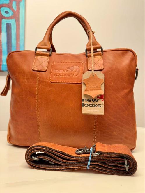 Nieuw lederen New Looxs laptoptas Santos cognac fietstas zw, Computers en Software, Laptoptassen, Nieuw, Aktetas, 15 inch, Ophalen of Verzenden