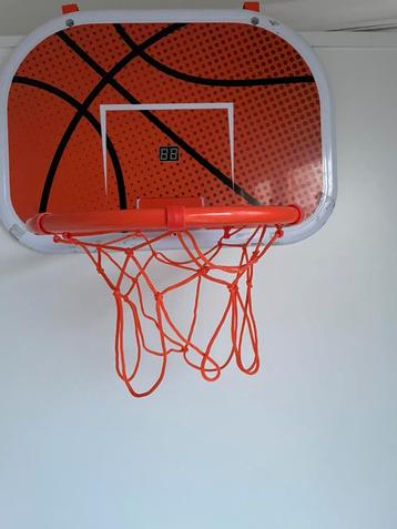 Basketbal ring voor aan je deur met puntenteller beschikbaar voor biedingen