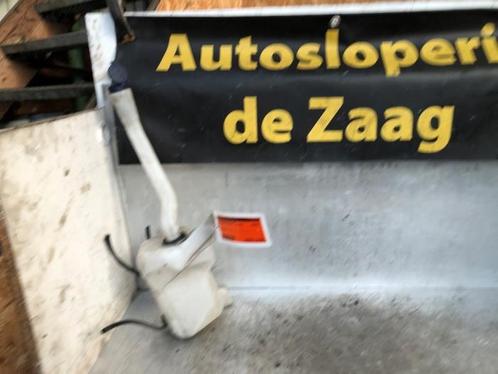 Ruitensproeiertank voor van een Alfa Romeo Giulietta, Auto-onderdelen, Ruiten en Toebehoren, Alfa Romeo, Gebruikt, 3 maanden garantie