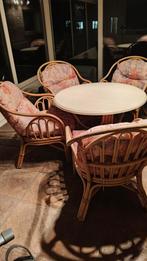Ronde tafel met 4 rotan zetels, Huis en Inrichting, Ophalen