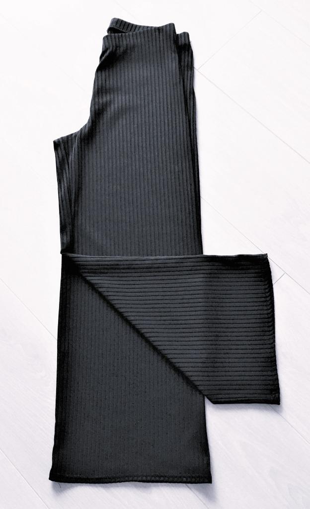 Primark warme geribbelde pull-up broek - maat 42, Kleding | Dames, Broeken en Pantalons, Zo goed als nieuw, Maat 42/44 (L), Zwart