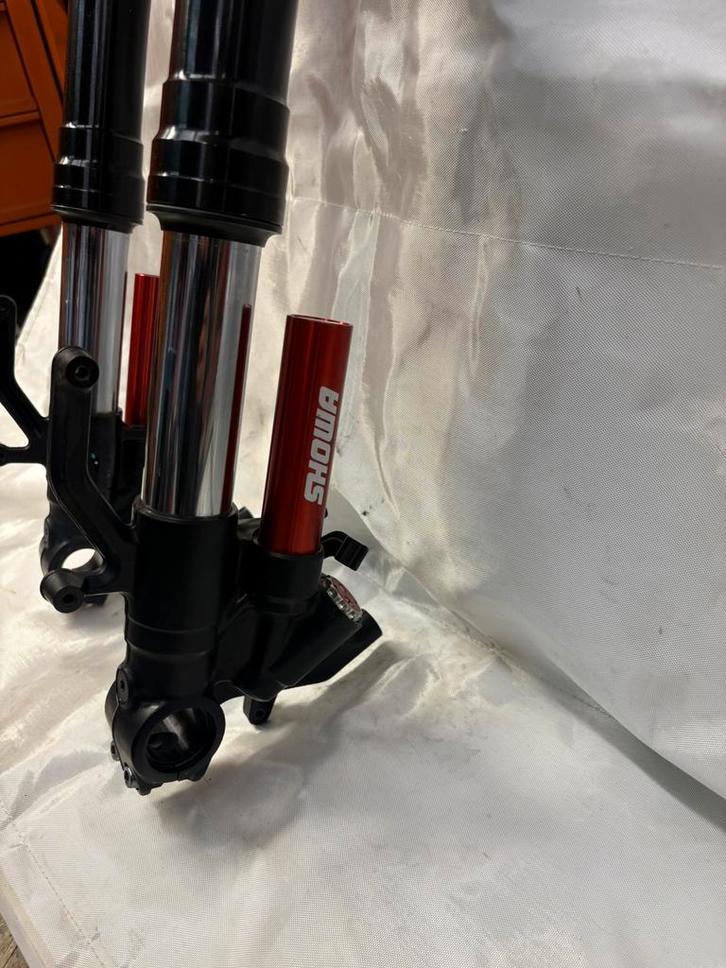 Voorvork Kawasaki ZX10R 2016-… ninja showa gasvork origineel, Motoren, Onderdelen | Kawasaki, Ophalen of Verzenden