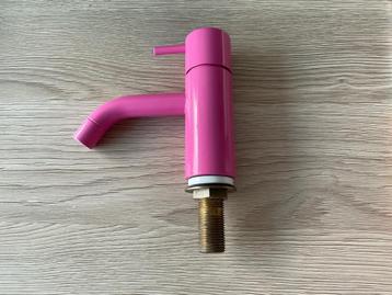 Design vola kraan roze, Enlèvement, Utilisé